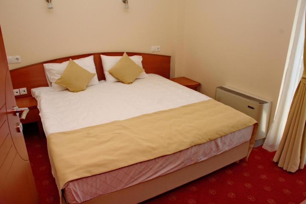 Hotel Salida Prilep Bagian luar foto