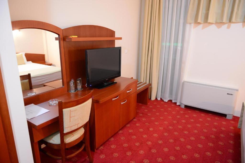 Hotel Salida Prilep Bagian luar foto