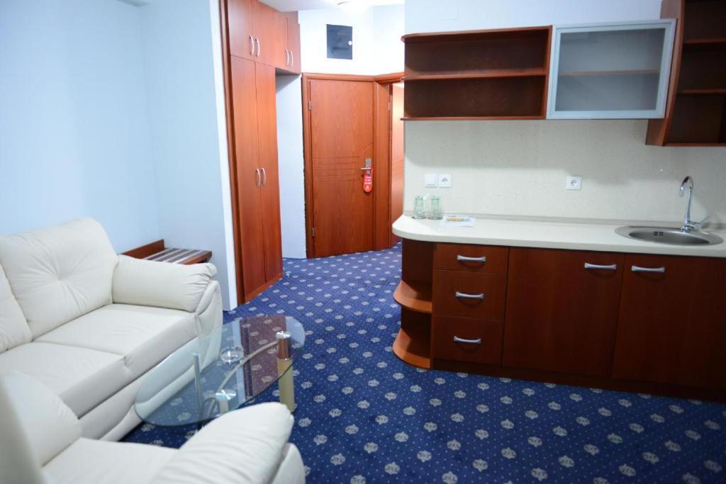 Hotel Salida Prilep Bagian luar foto