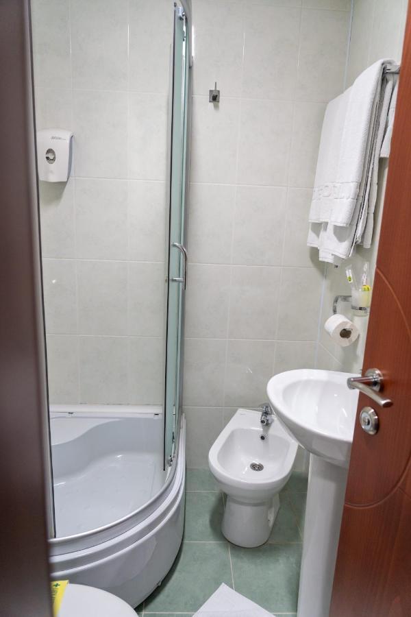 Hotel Salida Prilep Bagian luar foto
