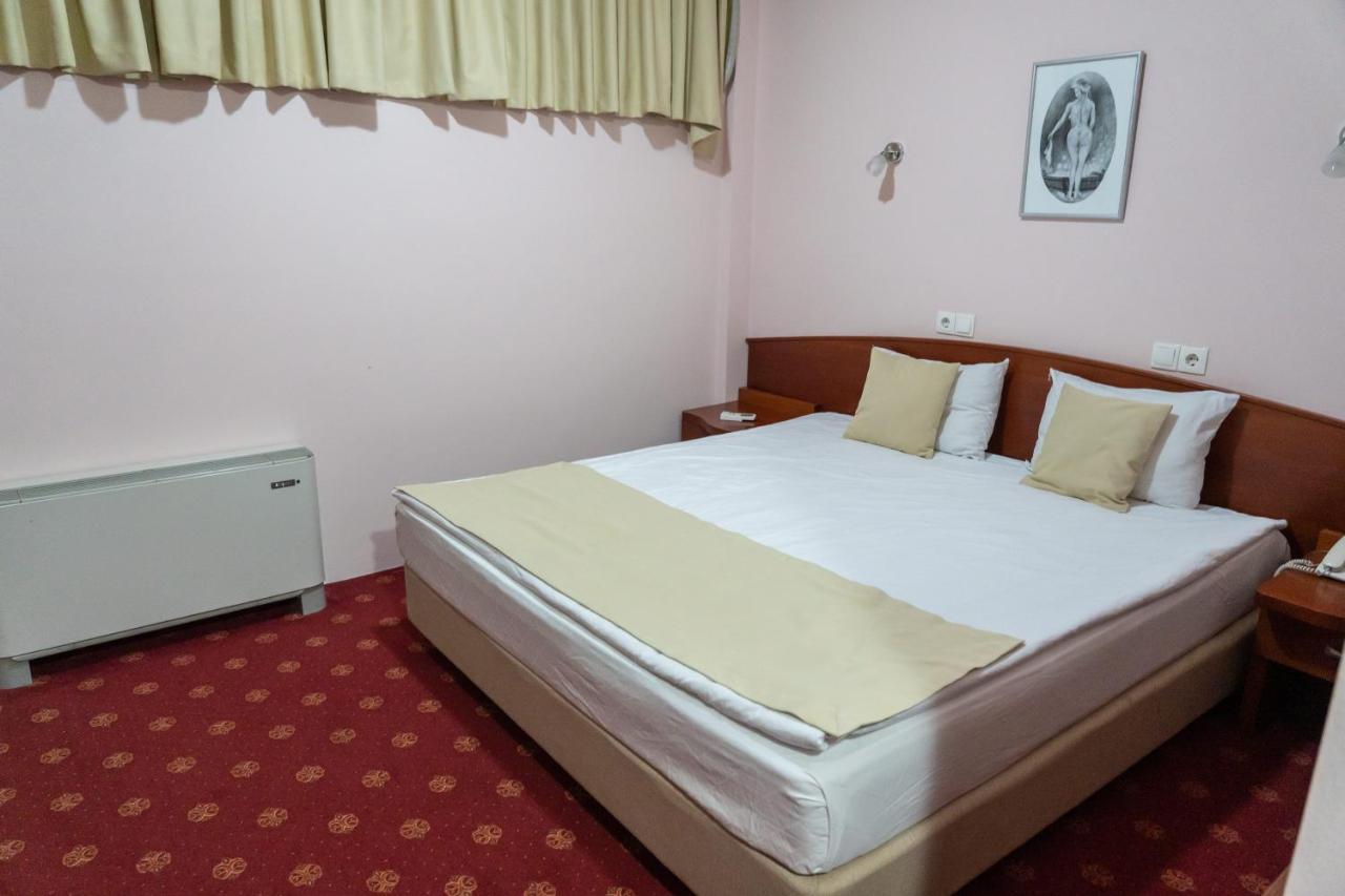 Hotel Salida Prilep Bagian luar foto