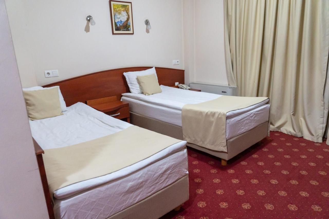 Hotel Salida Prilep Bagian luar foto